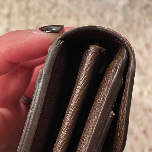 *SOLD* Louis Vuitton Sarah Wallet Damier Ebene - Picture 15 of 16